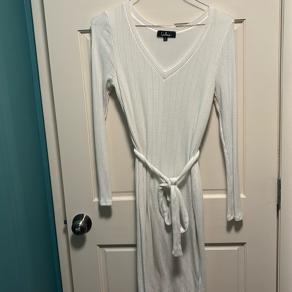 Lulu’s White Sweater Dress